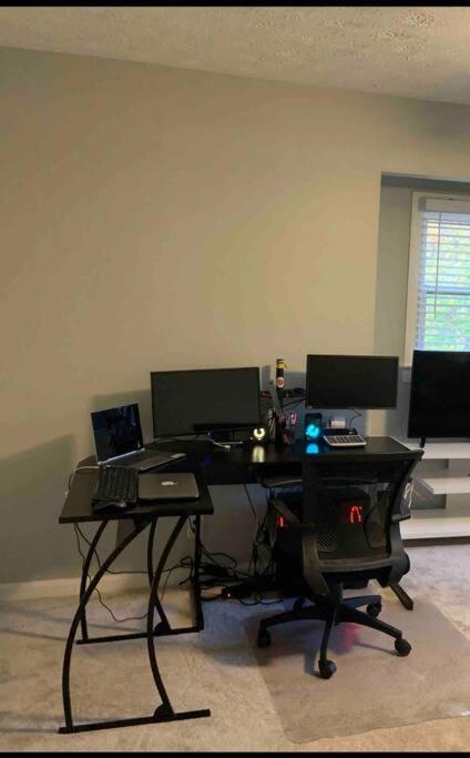 לורנסוויל Renovated 3Bedroom 2.5Bath 2 Story House W/ Garage מראה חיצוני תמונה